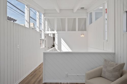 317 8th St, Manhattan Beach CA  90266-5629 exterior