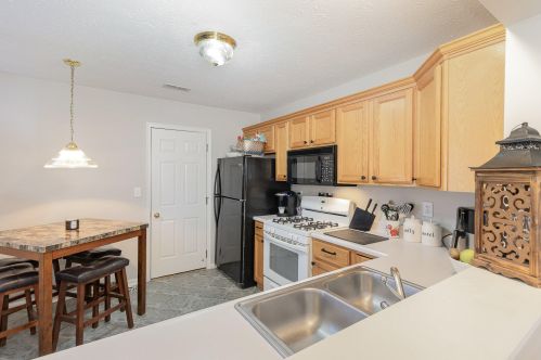 411 Springmill Dr, Newport KY  41076-1947 exterior