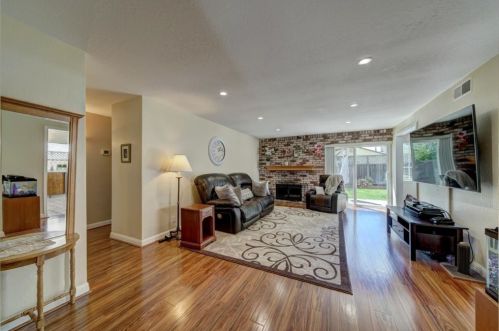 310 Henderson Dr, San Jose, CA 95123-4411