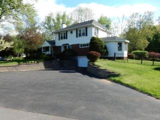 59 Hite Ct, Schenectady, NY 12303-5639