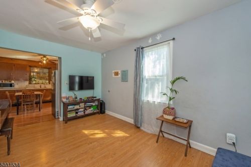 18 Montgomery St, Bloomfield NJ  07003-6006 exterior