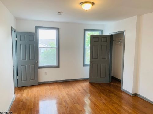 54 2 St, Newark NJ 07107-3106 exterior