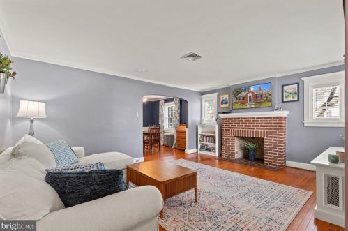 106 Roselle Ave, Lancaster PA  17603-6672 exterior