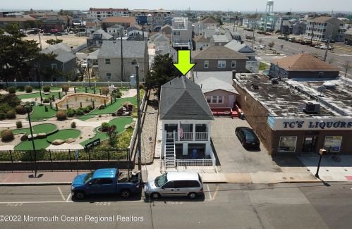 127 Hamilton Ave, Pelican Island, NJ 08751-2319