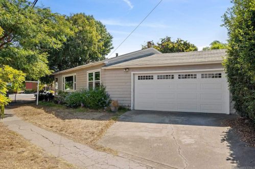 5011 Mountain View Dr, San Diego, CA 92116-1943