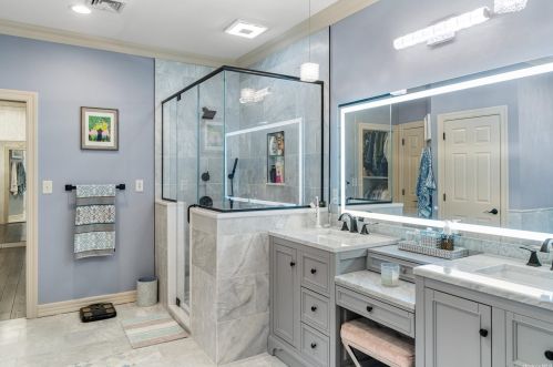 55 Chestnut St, Mount Sinai NY  11766-2326 exterior