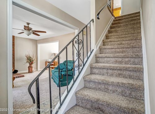 1068 Toms River Rd, Jackson Twp NJ  08527-5240 exterior