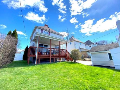 709 Jefferson Ave, Jeannette PA  15644-2710 exterior