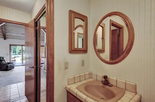 18114 Lake Forest Dr, Lake Wildwood CA  95946-9456 exterior