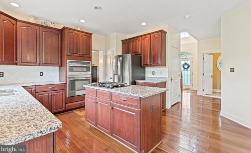 15063 Gaines Mill Cir, Haymarket VA  20169-2592 exterior