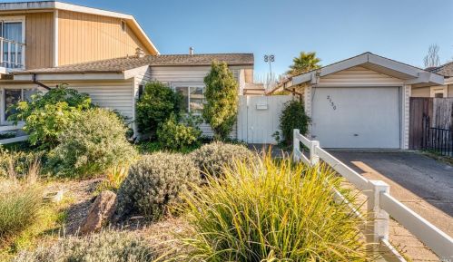 2130 Campbell Dr, Santa Rosa, CA 95407-6707