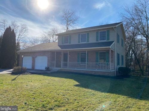 102 Hollar Ave, Lees Cross Roads, PA 17257-2134