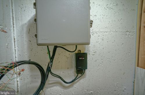 475 Woodcrest Dr, Navy Sup Dpt PA 17050-6854 exterior