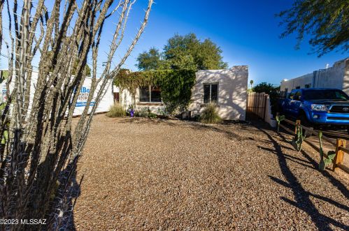 826 Venice Ave, Tucson, AZ 85711-1160