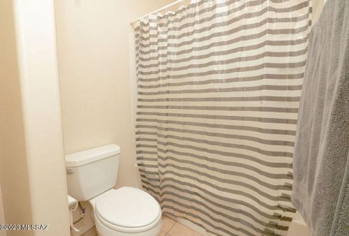 6615 Splendid Ln, Tucson AZ  85756-8460 exterior