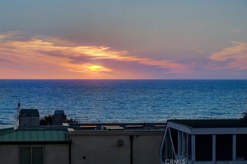 413 Bayview Dr, Manhattan Beach CA  90266-5717 exterior