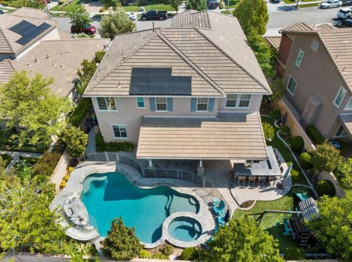 22498 Leaf Spring Ct, Santa Clarita, CA 91350-3999