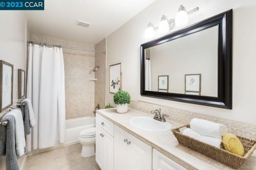 312 Sycamore Hill Ct, Danville CA  94526-3660 exterior