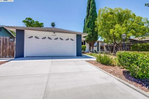 6570 Inglewood Dr, Pleasanton CA  94588-3825 exterior