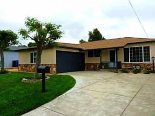 2440 Alamo St, Pinole, CA 94564-1409
