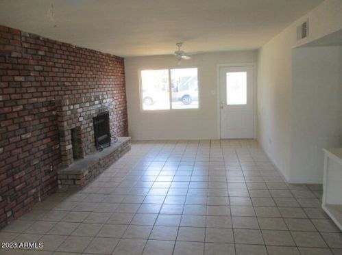 5522 63rd Dr, Glendale, AZ 85301-5602