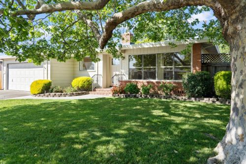 1719 El Camino Way, Santa Rosa, CA 95404-3105