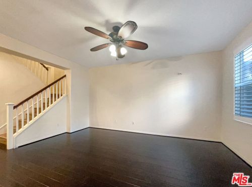 28647 Pietro Dr, Santa Clarita CA  91354-2699 exterior