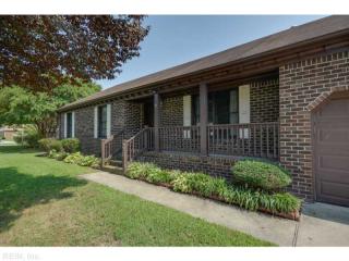 527 Appaloosa Trl, Chesapeake VA  23323-1003 exterior