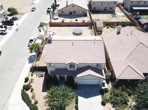 13665 Thunderhawk Pl, Victorville CA  92392-6876 exterior