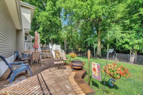 305 Bartley Rd, Jackson Twp NJ  08527-1166 exterior