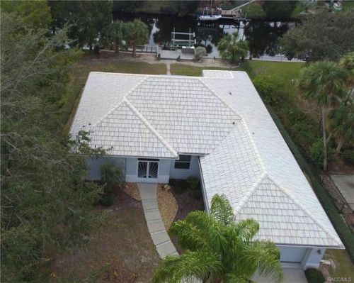 11762 Waterway Dr, Homosassa, FL 34448-3387