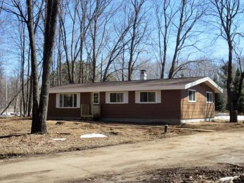 2828 Green Bass Rd, Woodboro, WI 54501-9198
