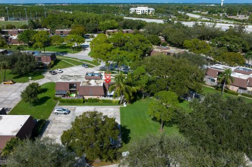 320 3rd Ln, West Palm Beach, FL 33418-3550