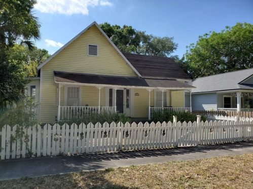 508 Myrtle Ave, Sanford, FL 32771-1821