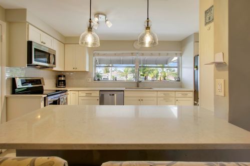 3682 Lighthouse Dr, West Palm Beach, FL 33410-5624