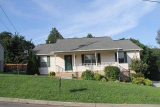 7712 Cody Ln, Knoxville, TN 37938-3177