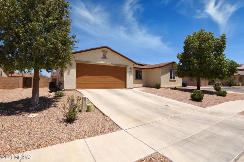 8328 Screech Owl Dr, Tucson, AZ 85757-7926