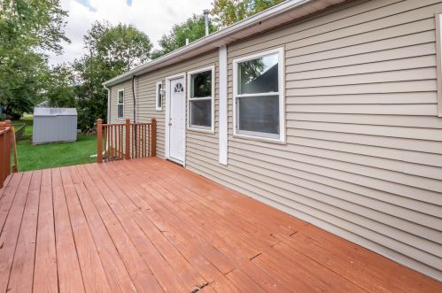 141 Mclene Ave, London OH  43140-1165 exterior