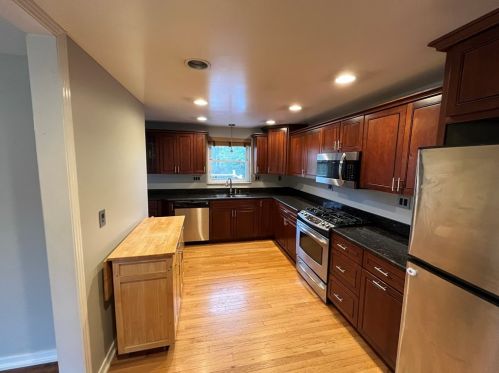 318 Pennsylvania Ave, Verona PA  15147-3823 exterior