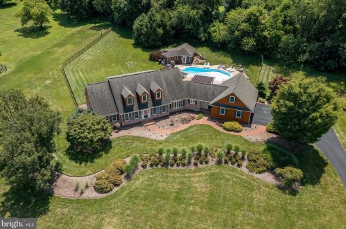 418 Homeville Rd, Cochranville, PA 19330-1708