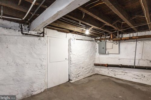 237 Lime St, Lancaster PA  17602-2748 exterior