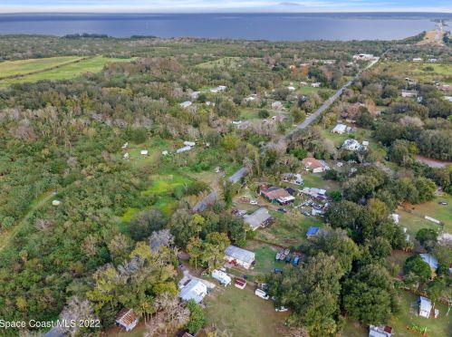 2595 Parrish Rd, Titusville FL  32796-7810 exterior