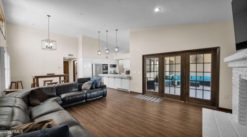 16012 10th St, Phoenix AZ  85022-3100 exterior