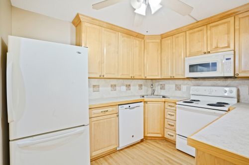 4850 Sable Pine Cir, West Palm Beach, FL 33417-3107