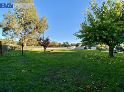 7517 Minnesota Dr, Citrus Heights, CA 95610-2510