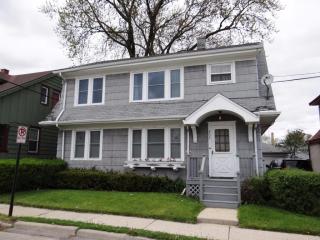 2002 Lawn St, Racine, WI 53404-2924