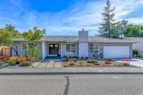 7052 Oak Leaf Dr, Santa Rosa, CA 95409-6026