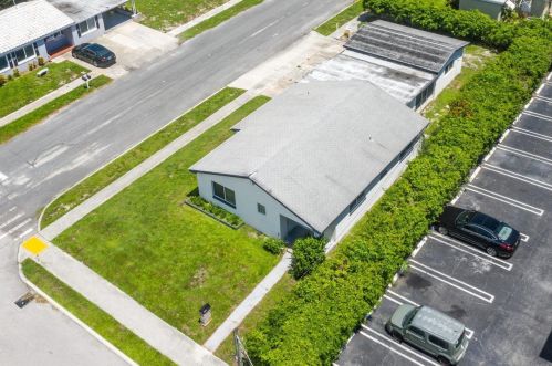 401 12 Ave, Boynton Beach FL  33435-6034 exterior