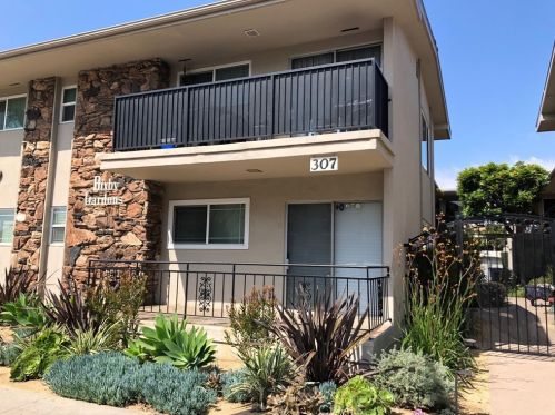 307 Cherry Ave, Long Beach, CA 90802-3850