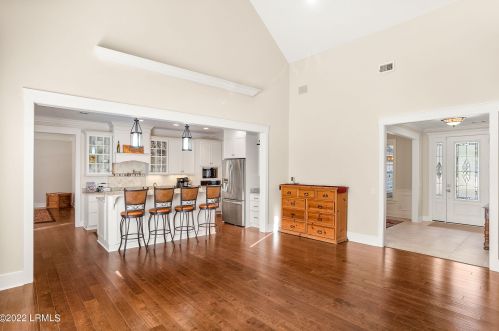 700 Sunset Cir, Beaufort SC  29906-9426 exterior